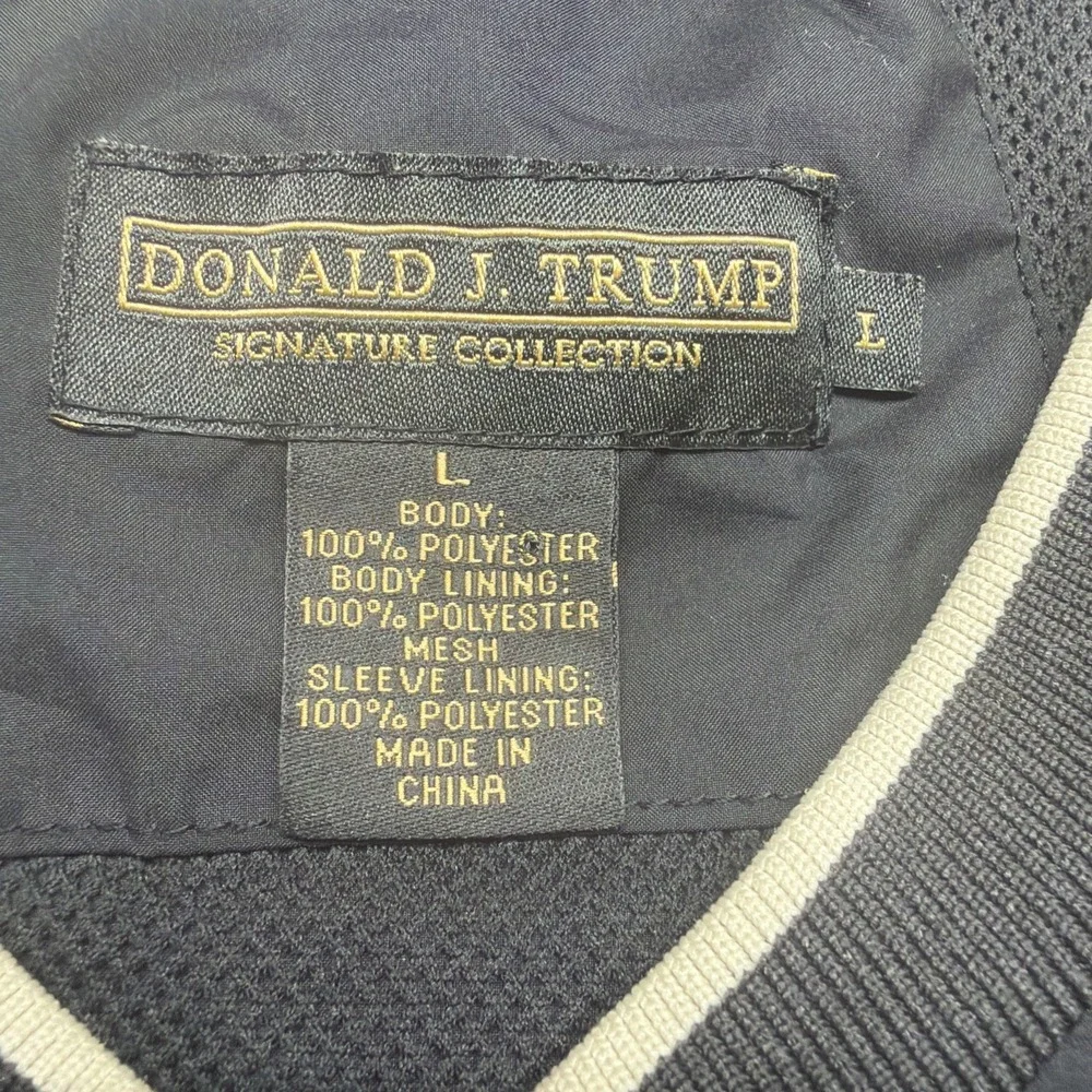 Donald J Trump Signature Collection Windbreaker Jacket V Neck Mens‎ Large
